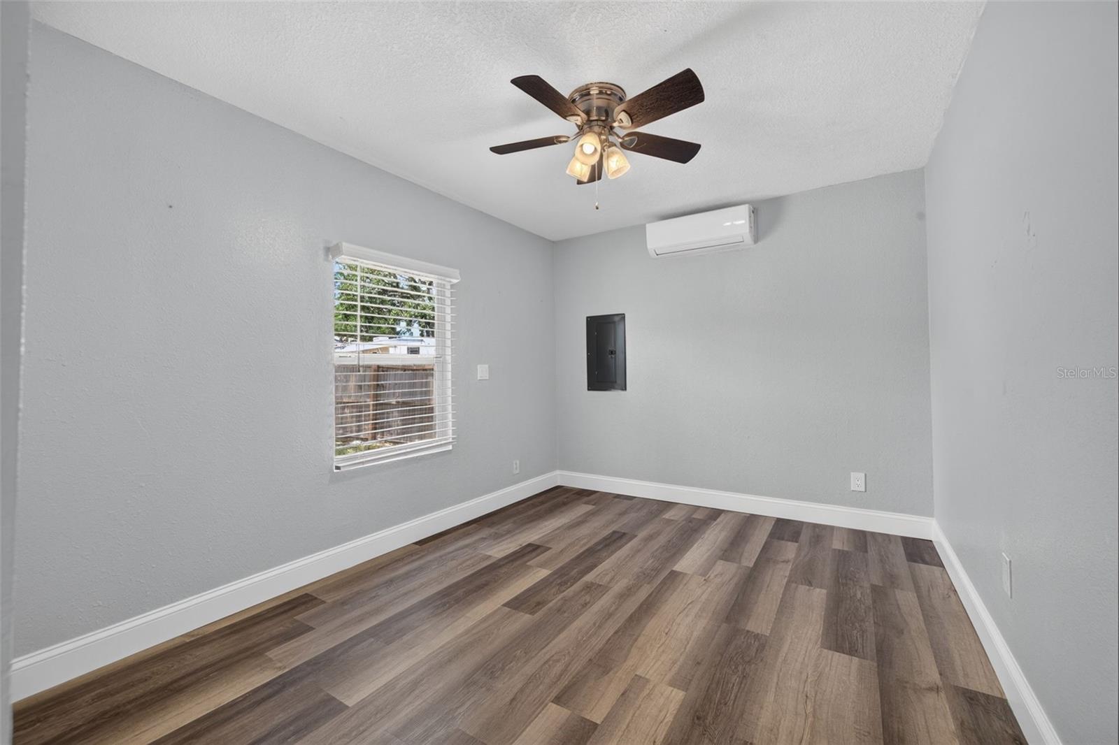 6462 Sealawn Dr Property Photo 15