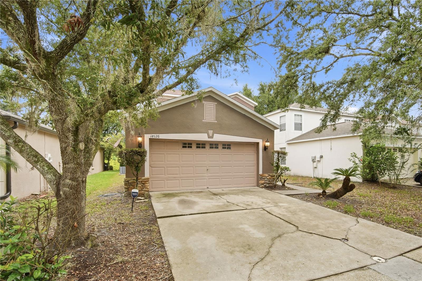 18126 Birdwater Dr Property Photo 3