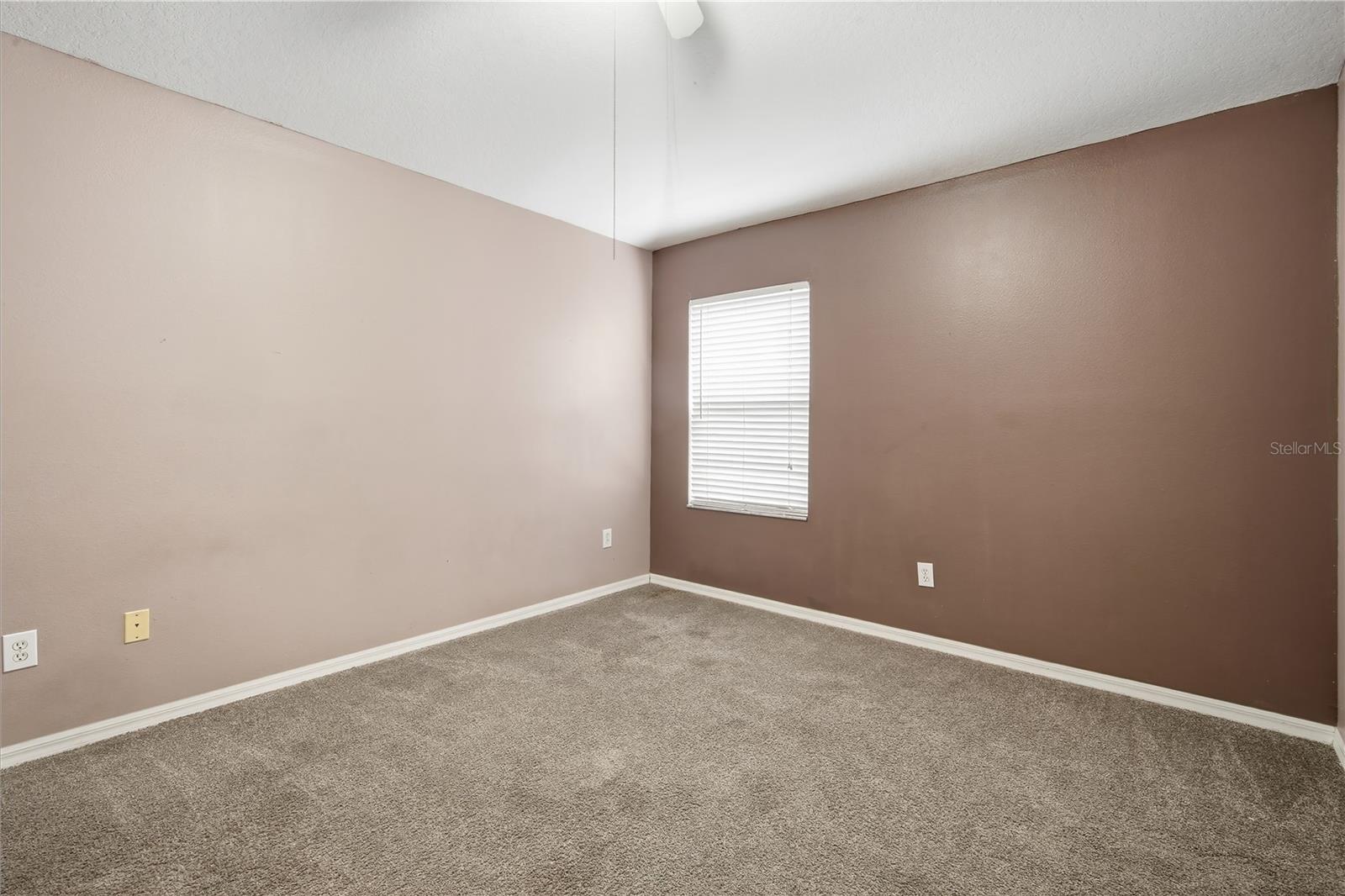 18126 Birdwater Dr Property Photo 17