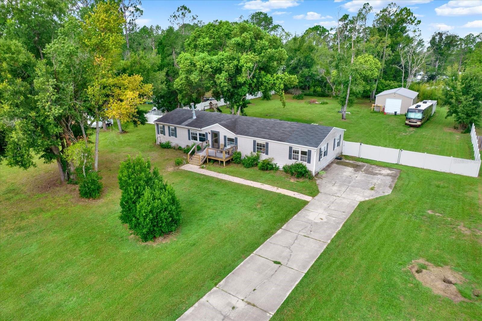 13611 Mcintosh Dr Property Photo 3