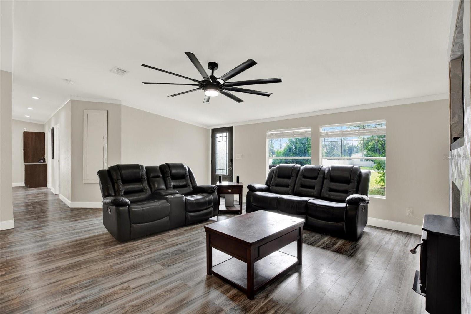13611 Mcintosh Dr Property Photo 6