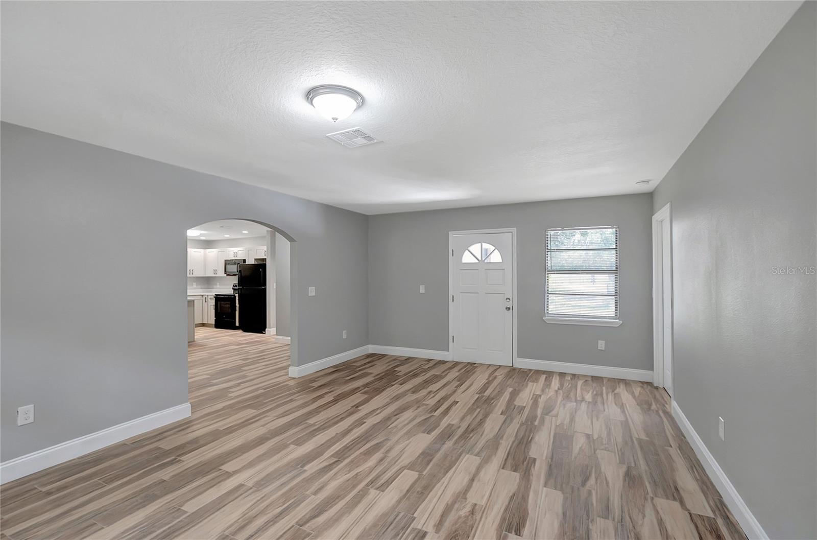 1609 Itchepackesassa Dr Property Photo 8