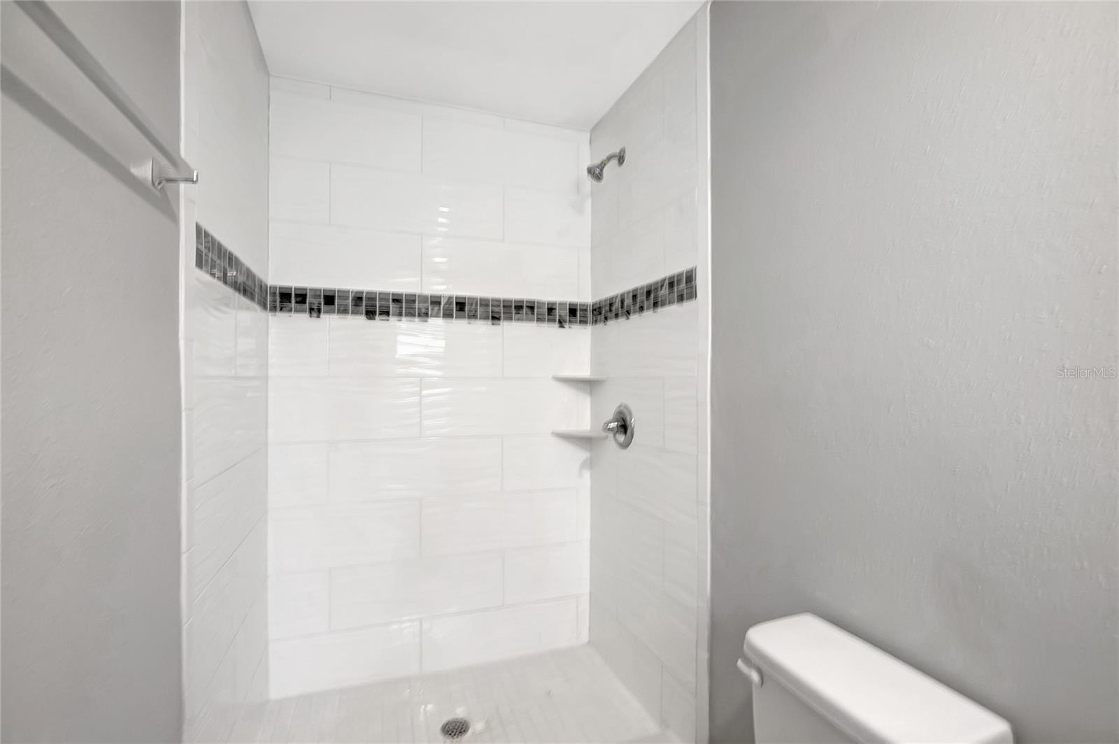 1609 Itchepackesassa Dr Property Photo 24