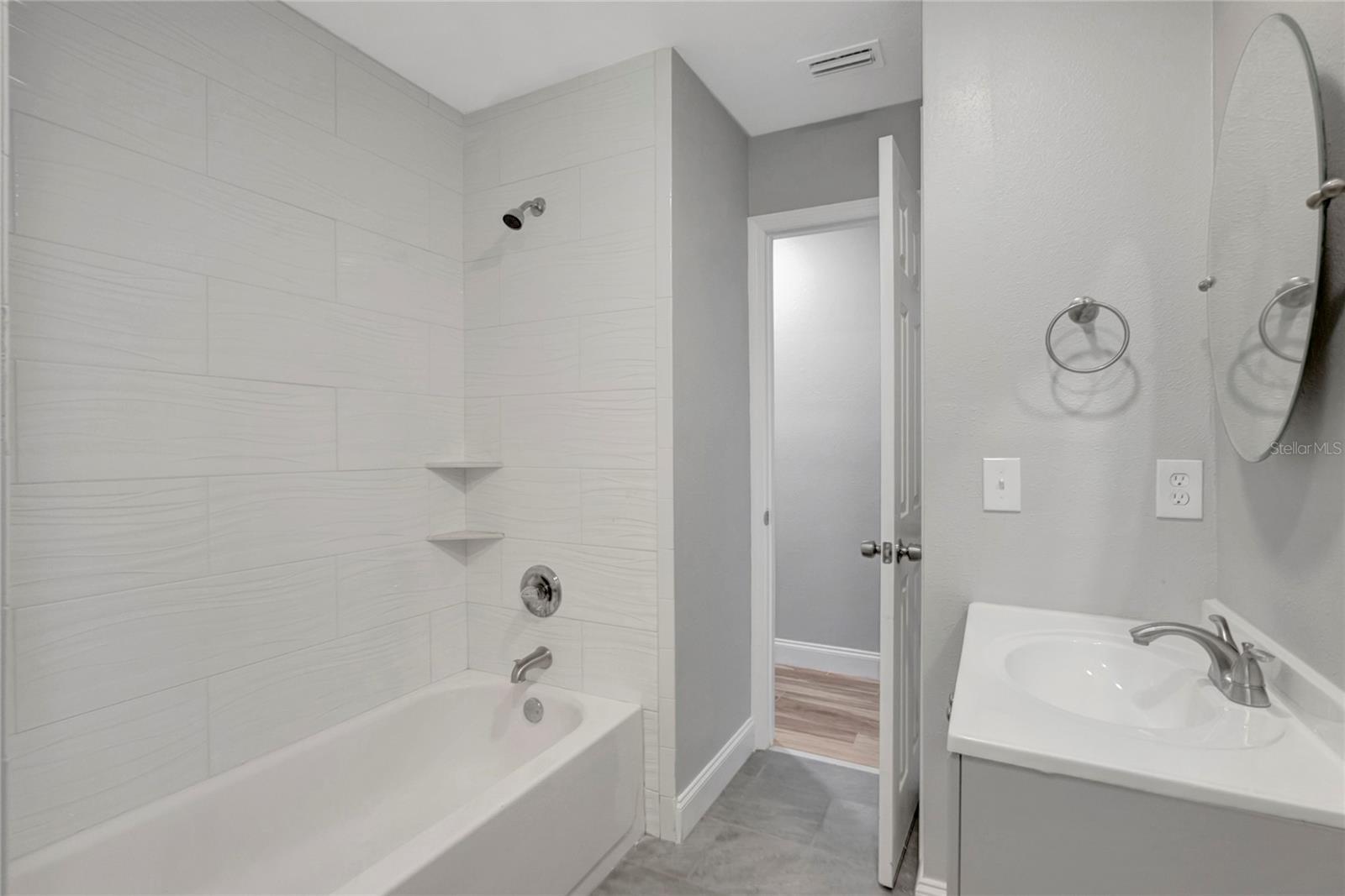 1609 Itchepackesassa Dr Property Photo 29