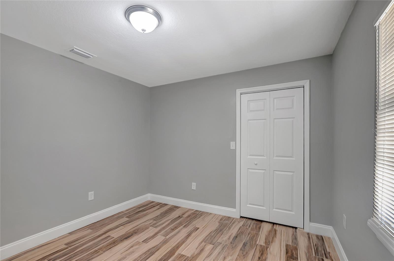 1609 Itchepackesassa Dr Property Photo 31