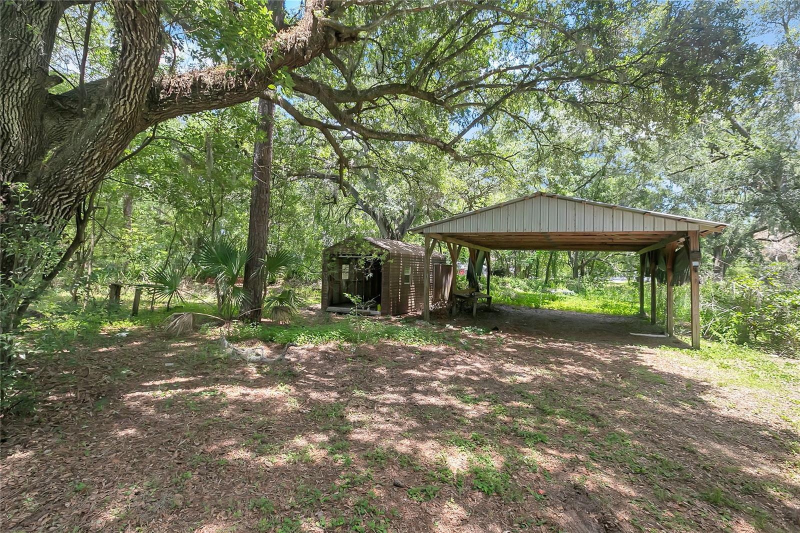 1609 Itchepackesassa Dr Property Photo 38