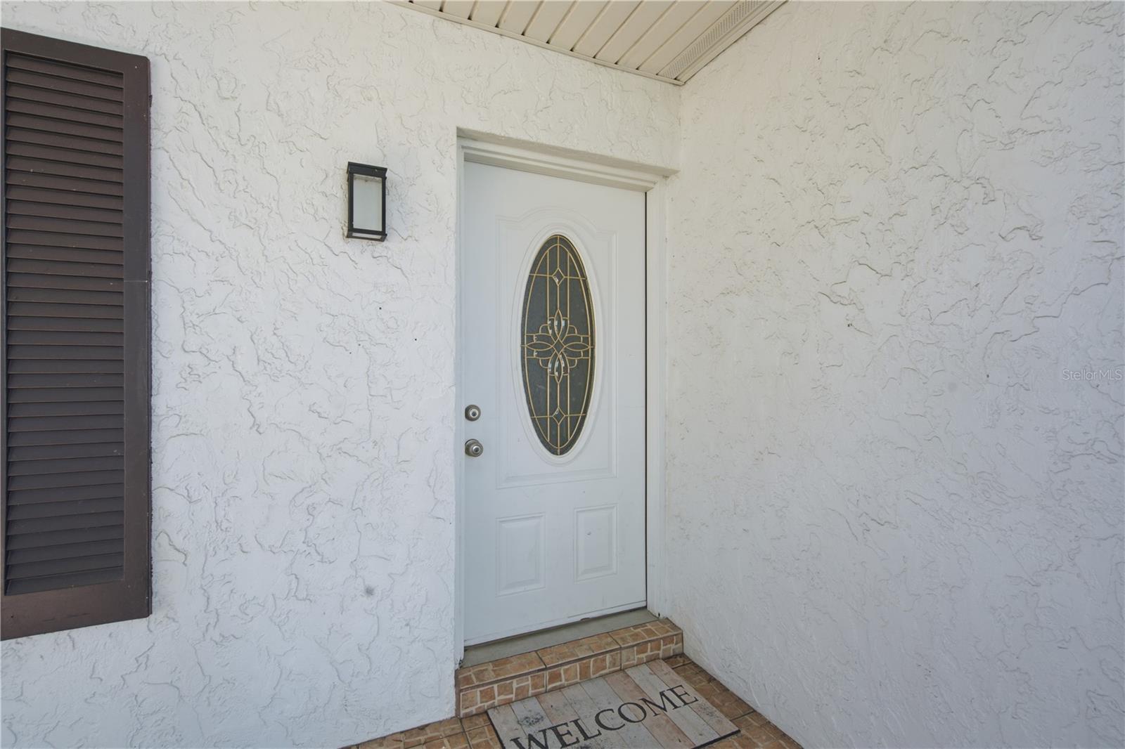 604 Royal Crest Dr Property Photo 6