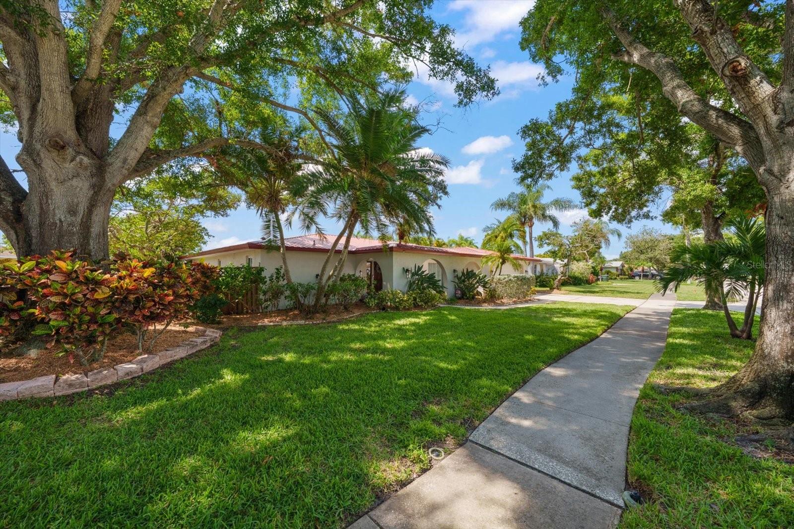 2126 Egret Dr Property Photo 4