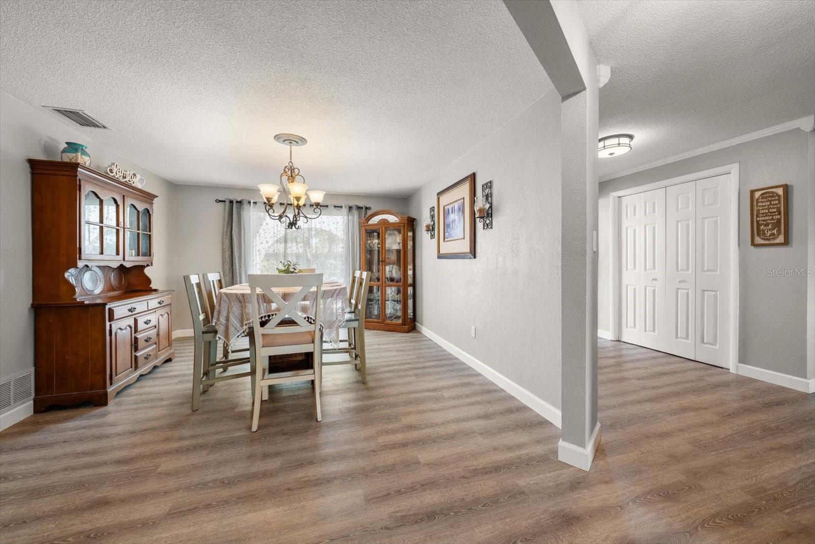2126 Egret Dr Property Photo 10