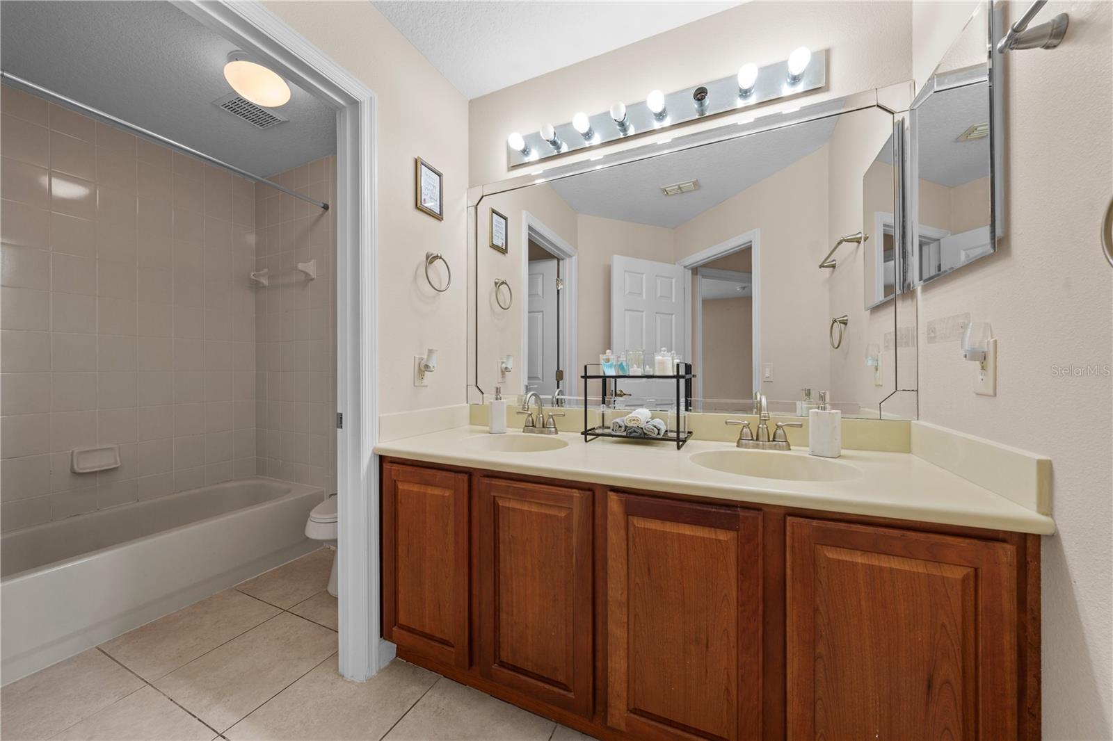 3535 Sanctuary Dr Property Photo 44