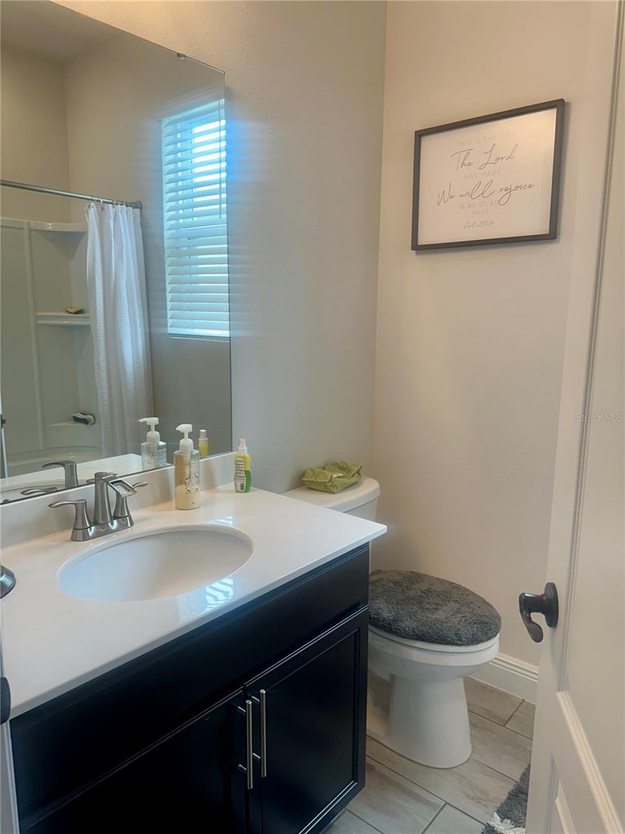 TB8532412 Property Photo 6