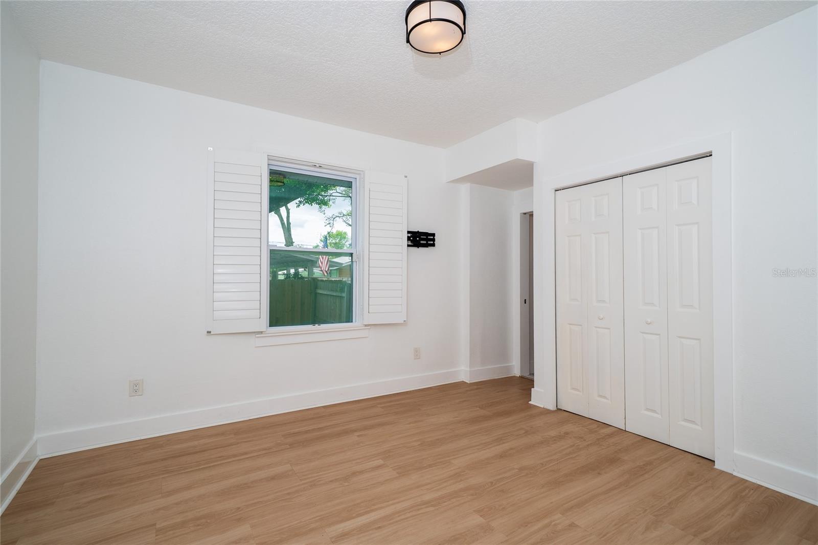 6704 N Taliaferro Ave Property Photo 15