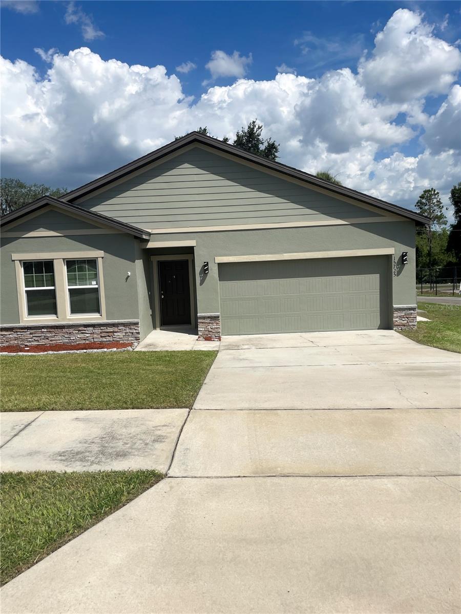15725 Pine Siskin Loop Property Photo 1