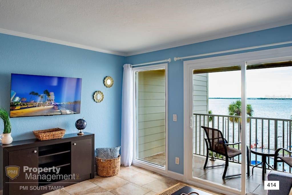 2506 N Rocky Point Dr #414 Property Photo 4