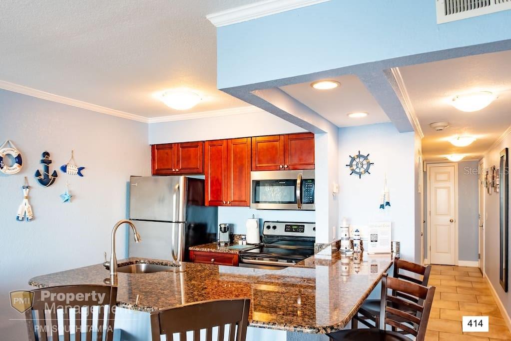 2506 N Rocky Point Dr #414 Property Photo 13