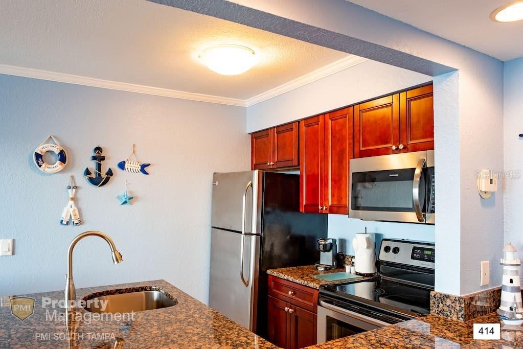 2506 N Rocky Point Dr #414 Property Photo 16