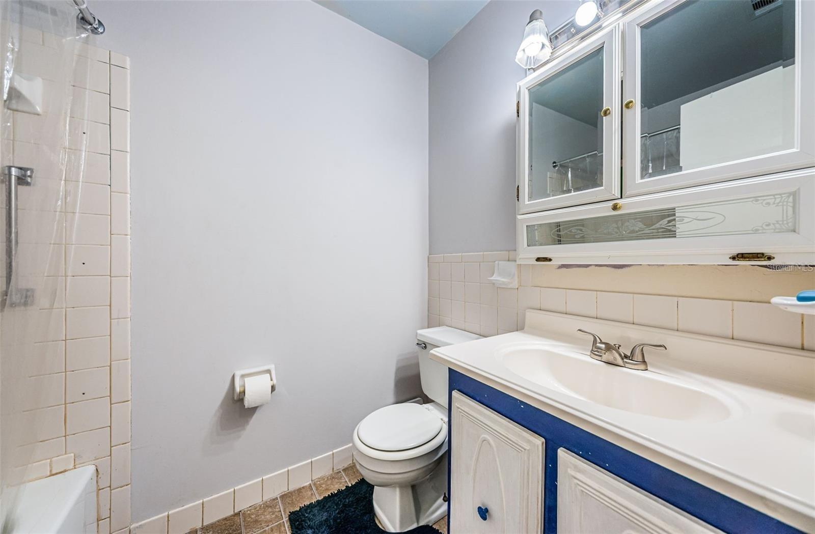 5217 81st St N #11 Property Photo 10