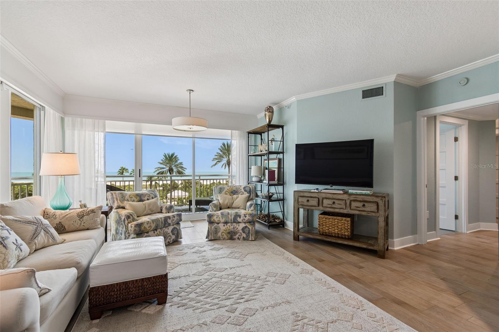 1170 Gulf Blvd #403 Property Photo 8