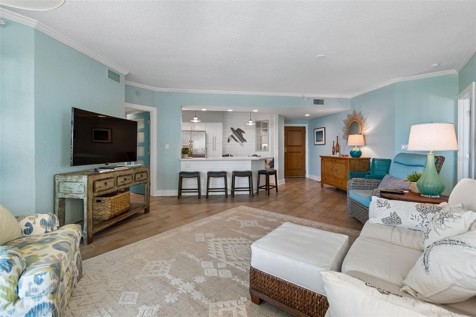 1170 Gulf Blvd #403 Property Photo 11