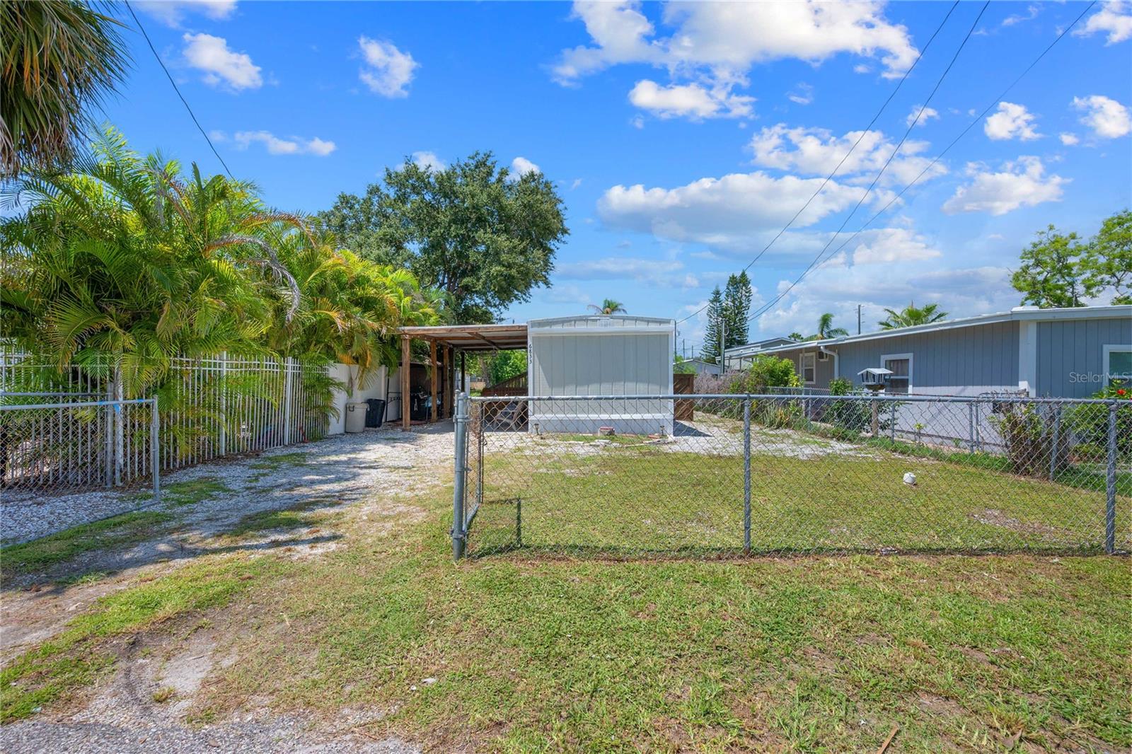 6833 Flicker Ln Property Photo 11