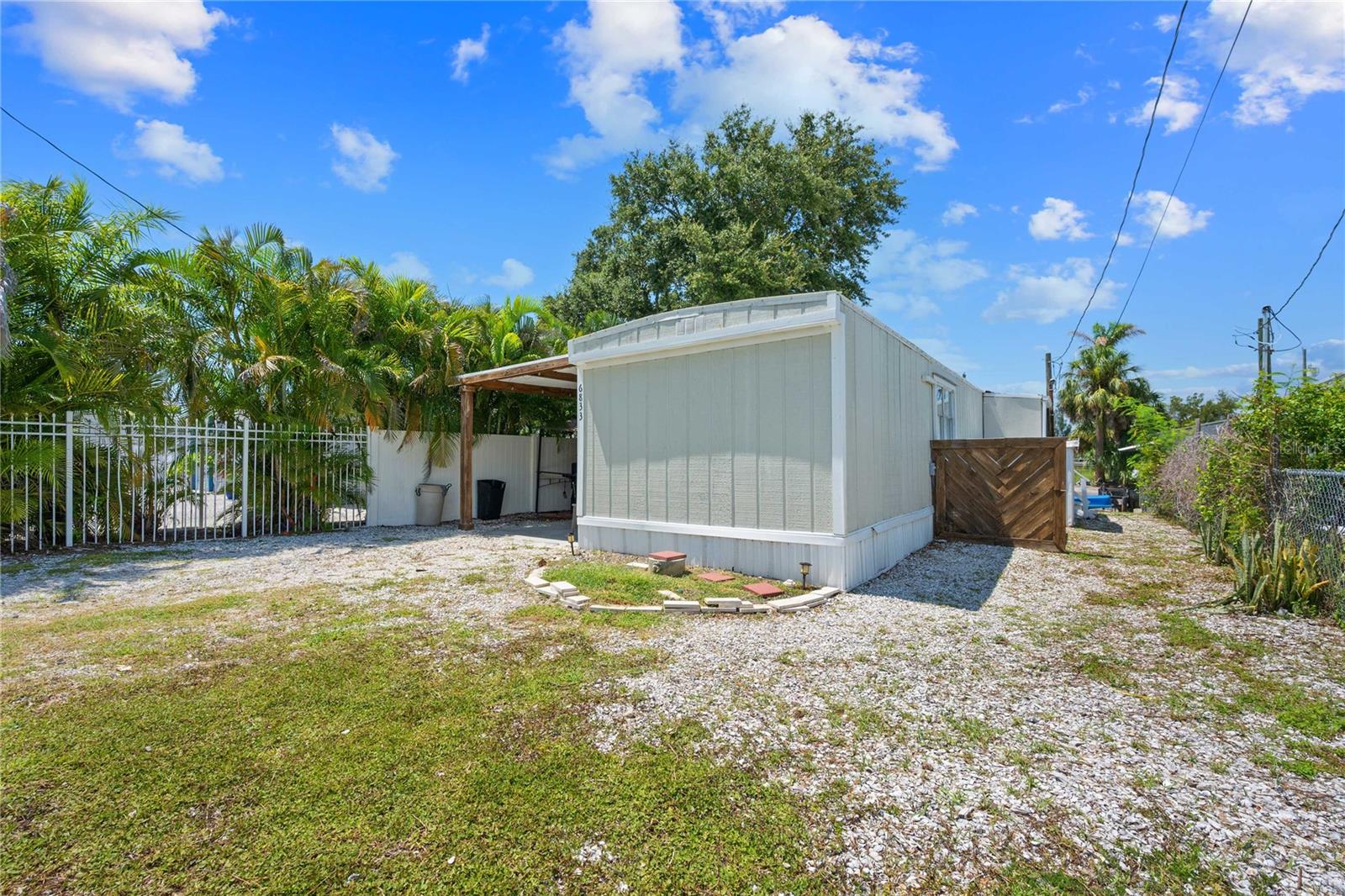 6833 Flicker Ln Property Photo 13
