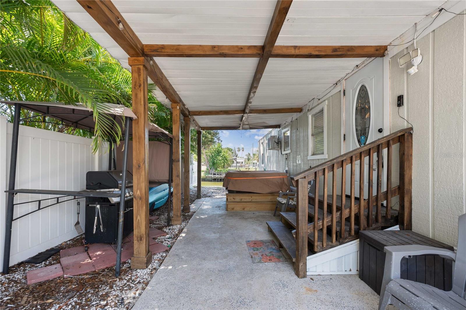 6833 Flicker Ln Property Photo 14