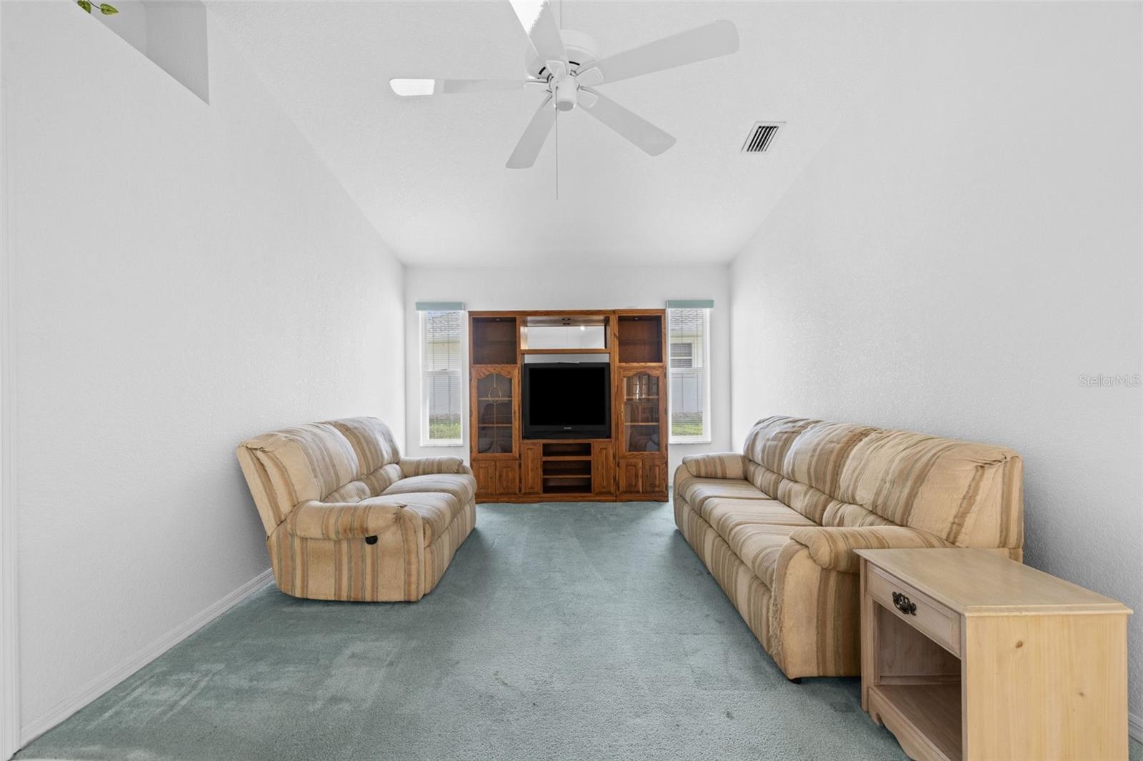 3923 Pinstar Ter Property Photo 4