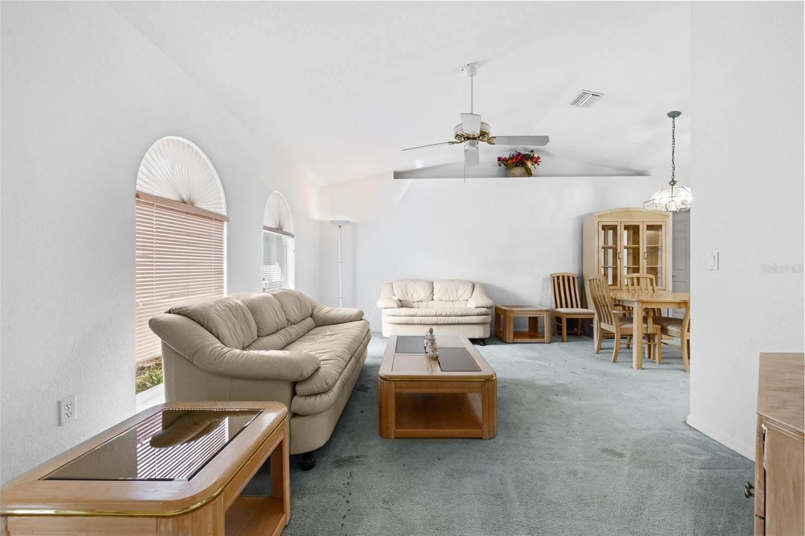 3923 Pinstar Ter Property Photo 5