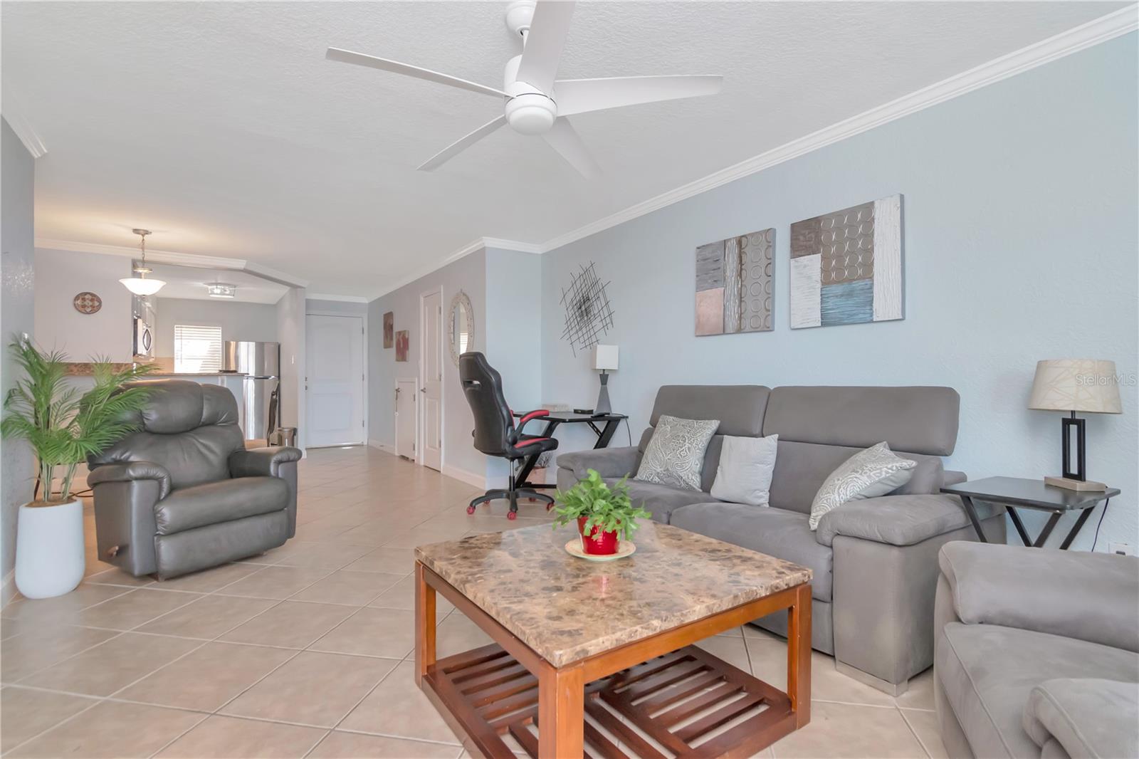 2675 St Josephs Dr E #b Property Photo 14