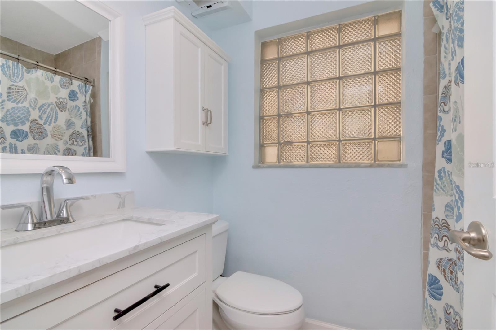2675 St Josephs Dr E #b Property Photo 24