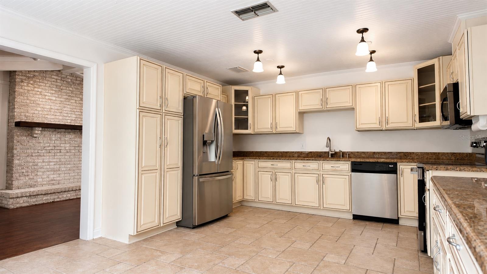 4030 Kathleen Rd Property Photo 12