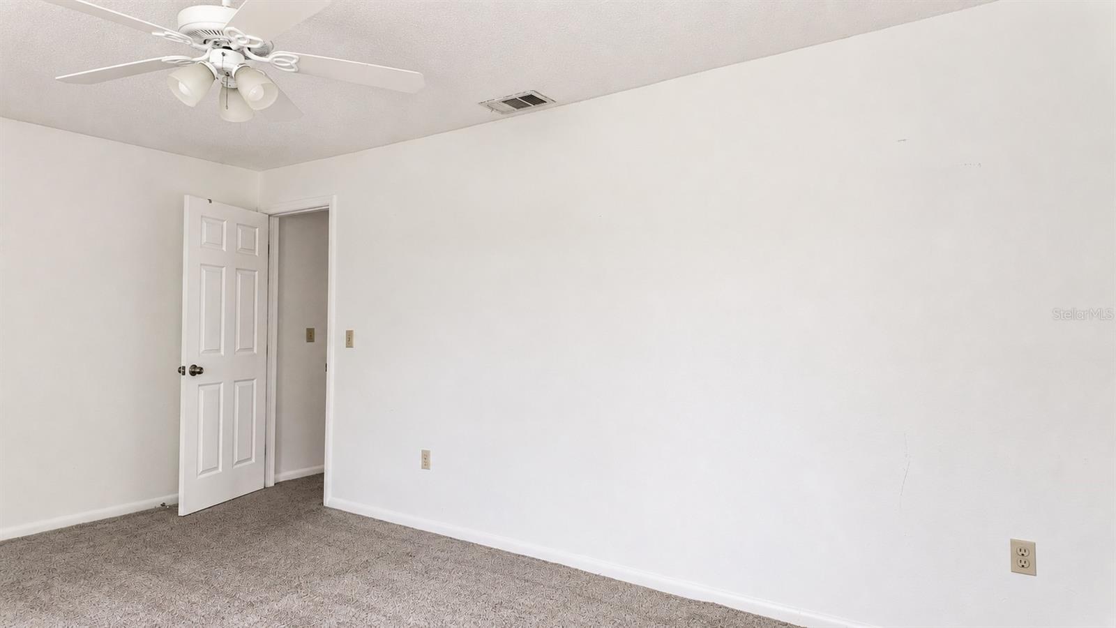 4030 Kathleen Rd Property Photo 25