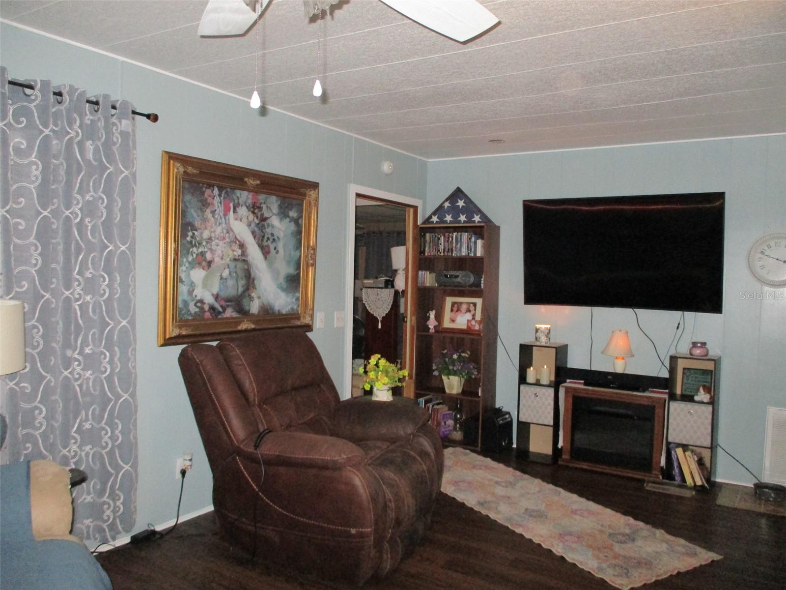 38536 Cone Dr Property Photo 7