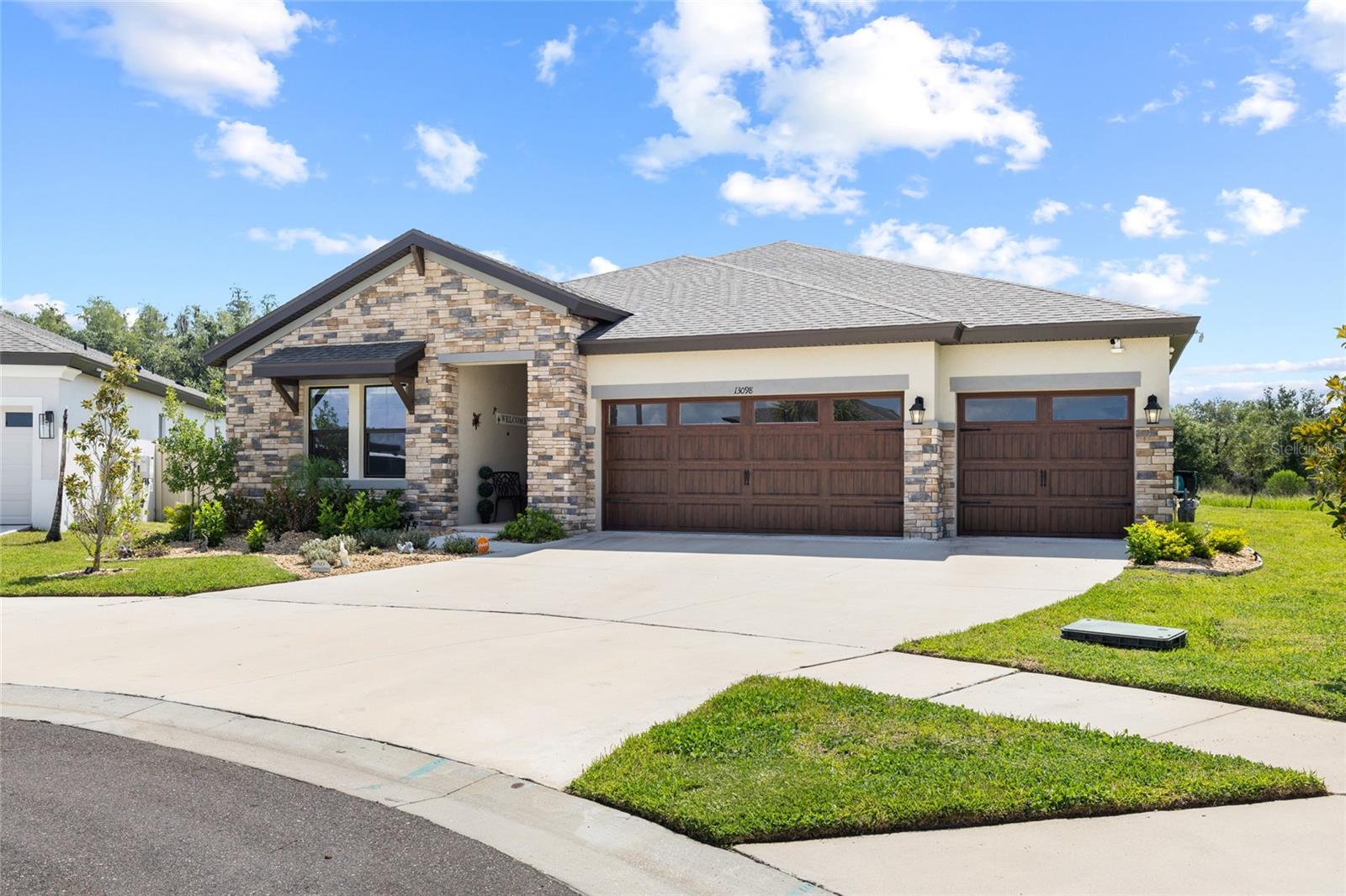 13098 Wellspring Dr Property Photo 3