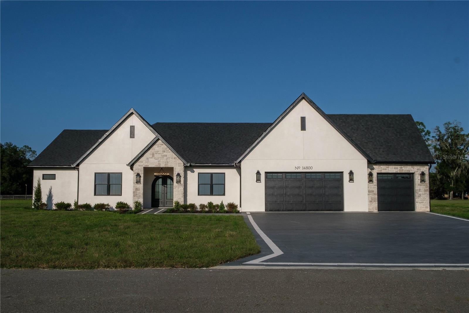 14800 Mim Pl Property Photo 1