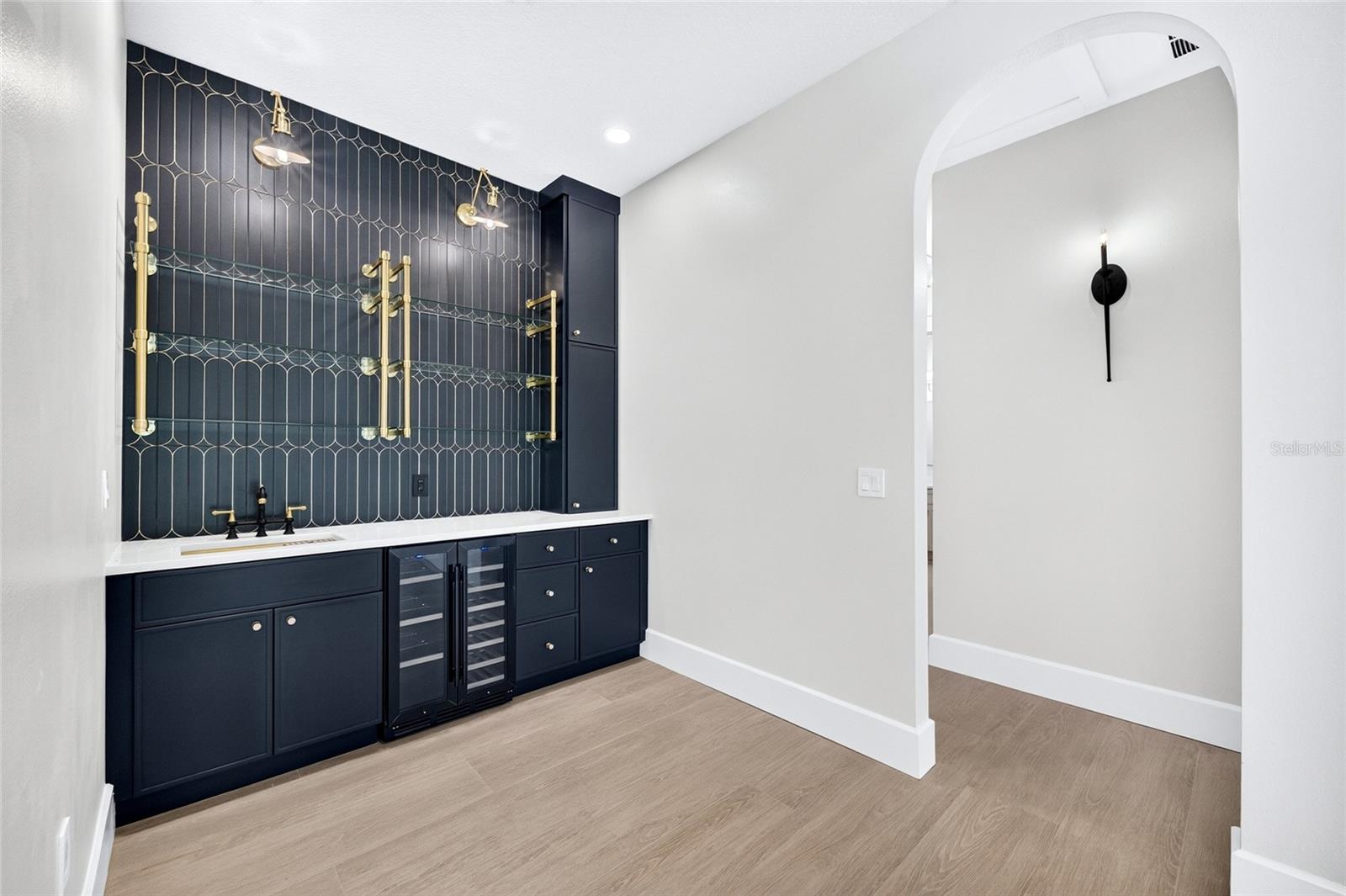 14800 Mim Pl Property Photo 18