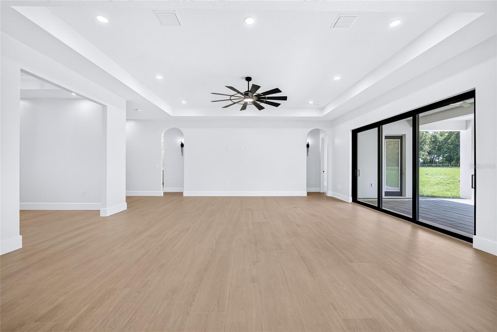 14800 Mim Pl Property Photo 21