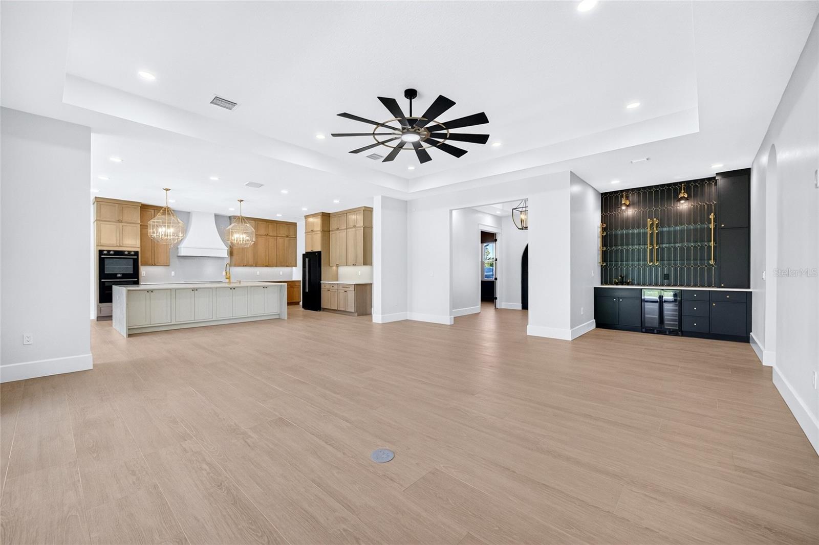 14800 Mim Pl Property Photo 23