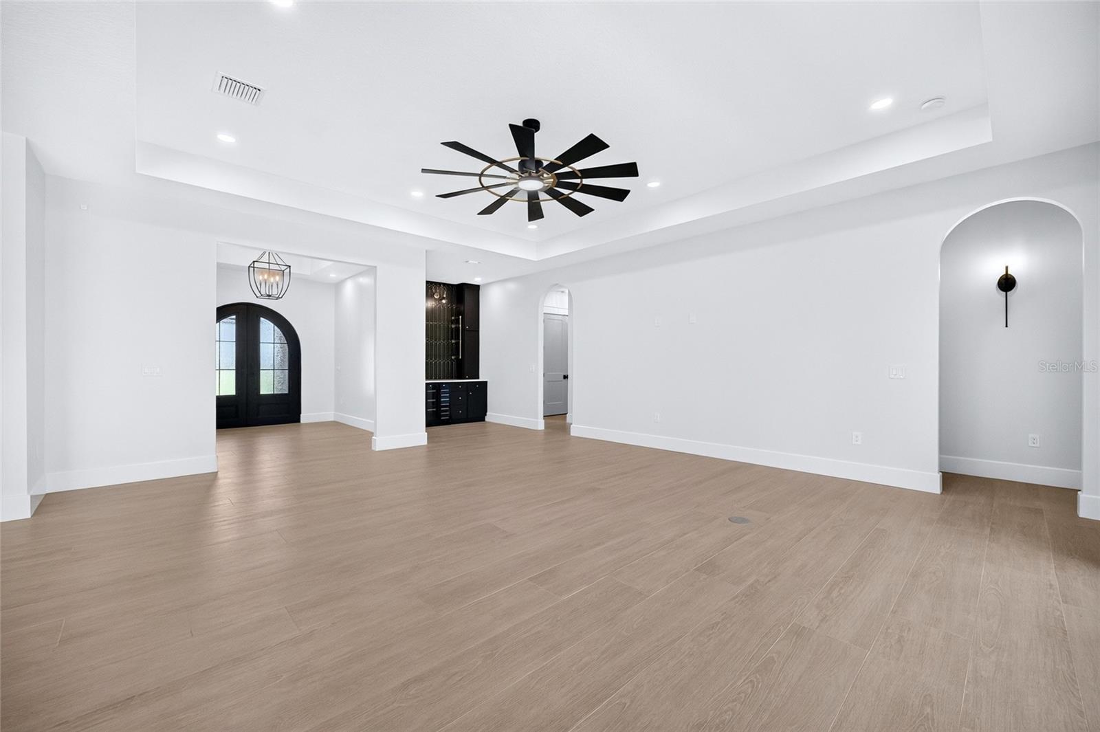 14800 Mim Pl Property Photo 24