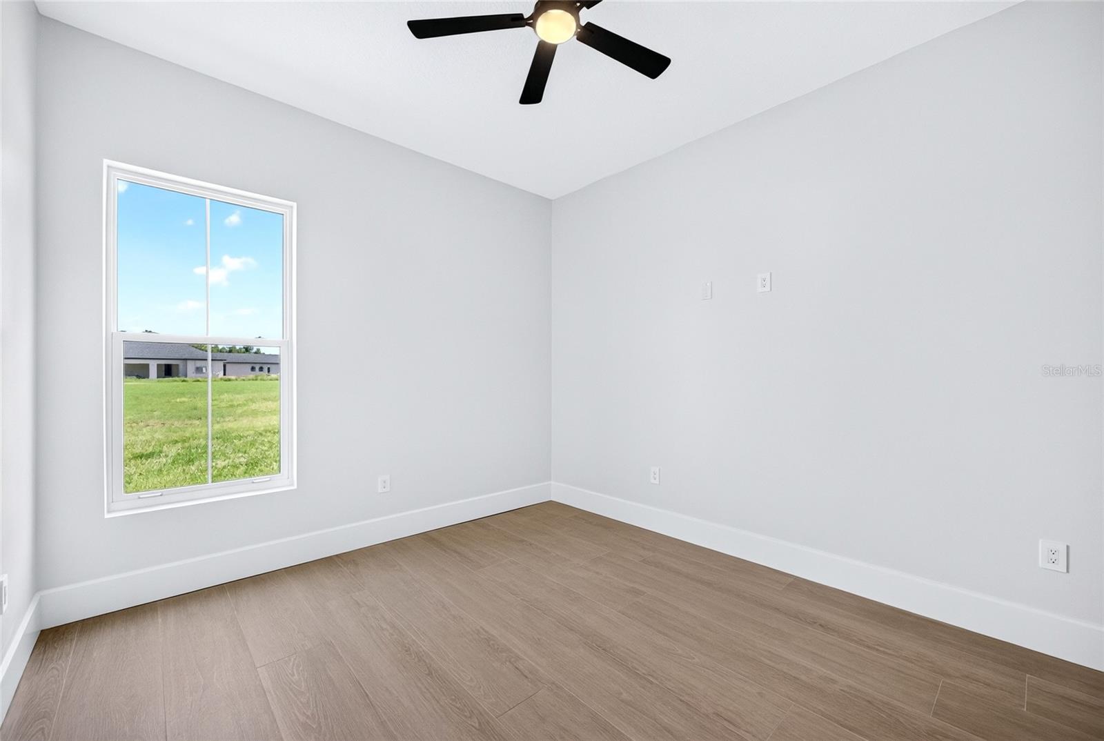 14800 Mim Pl Property Photo 56