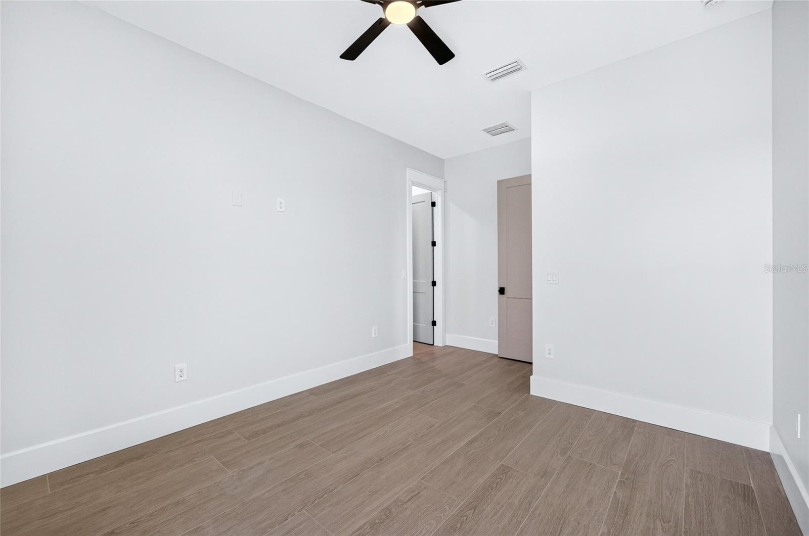 14800 Mim Pl Property Photo 57
