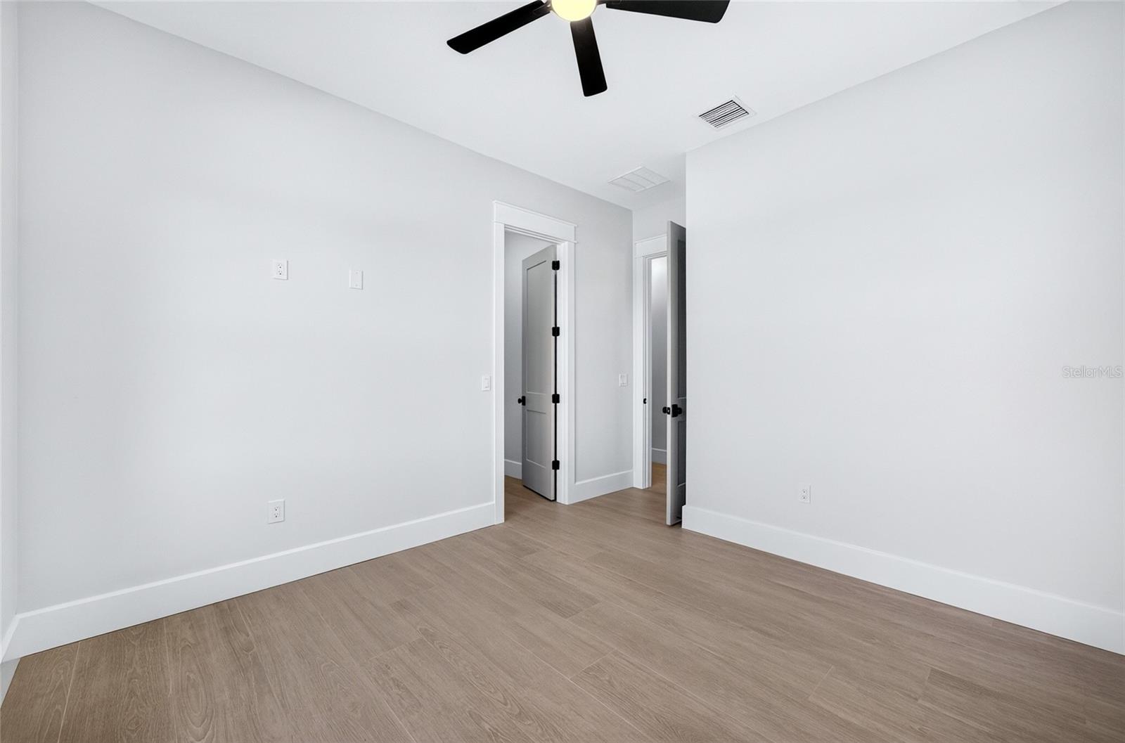 14800 Mim Pl Property Photo 68