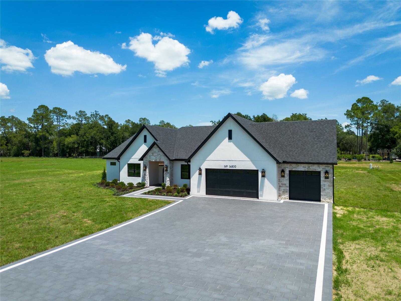 14800 Mim Pl Property Photo 93