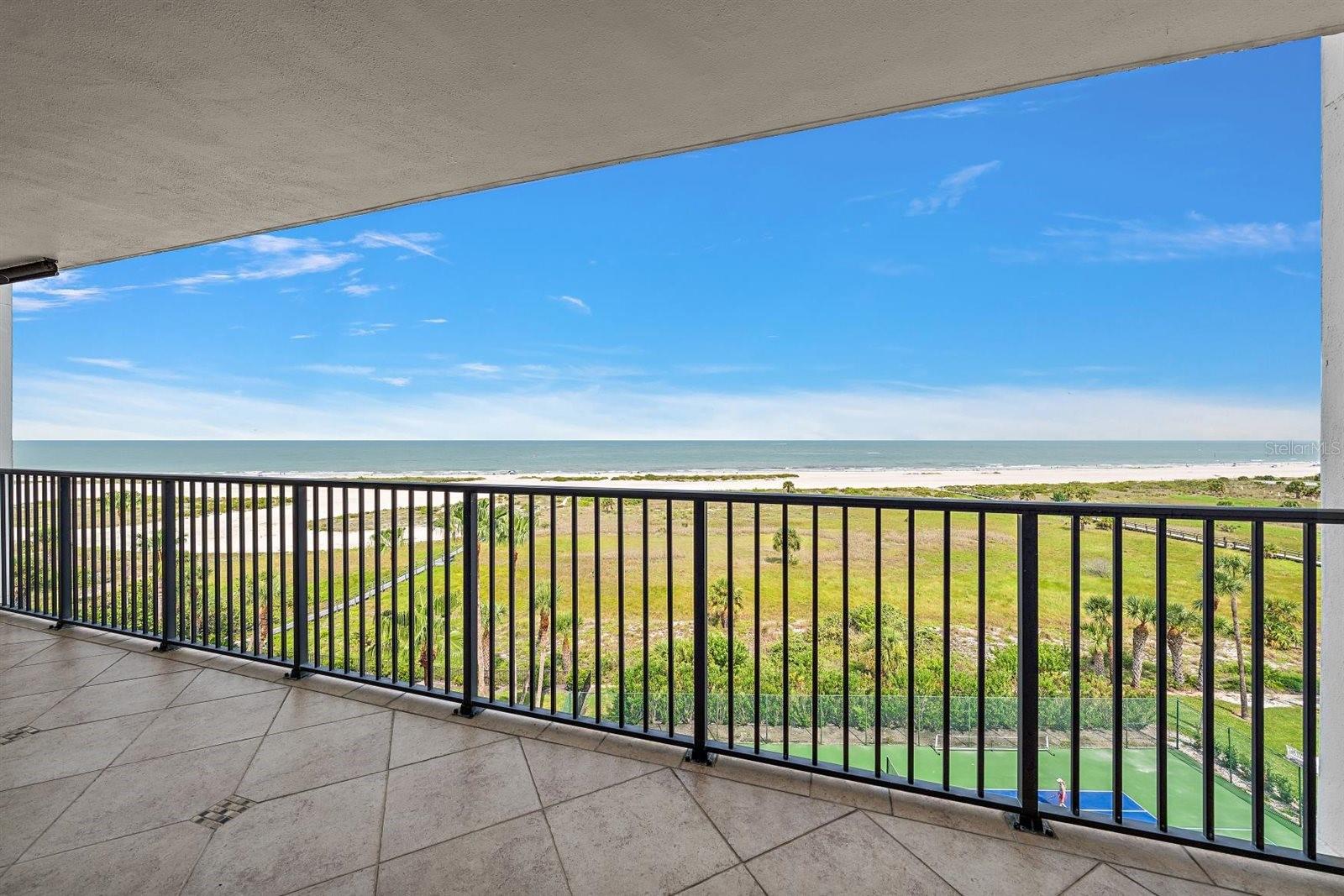 1250 Gulf Blvd #706 Property Photo 10