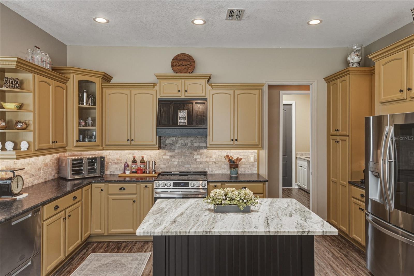 37405 Highridge Dr Property Photo 17