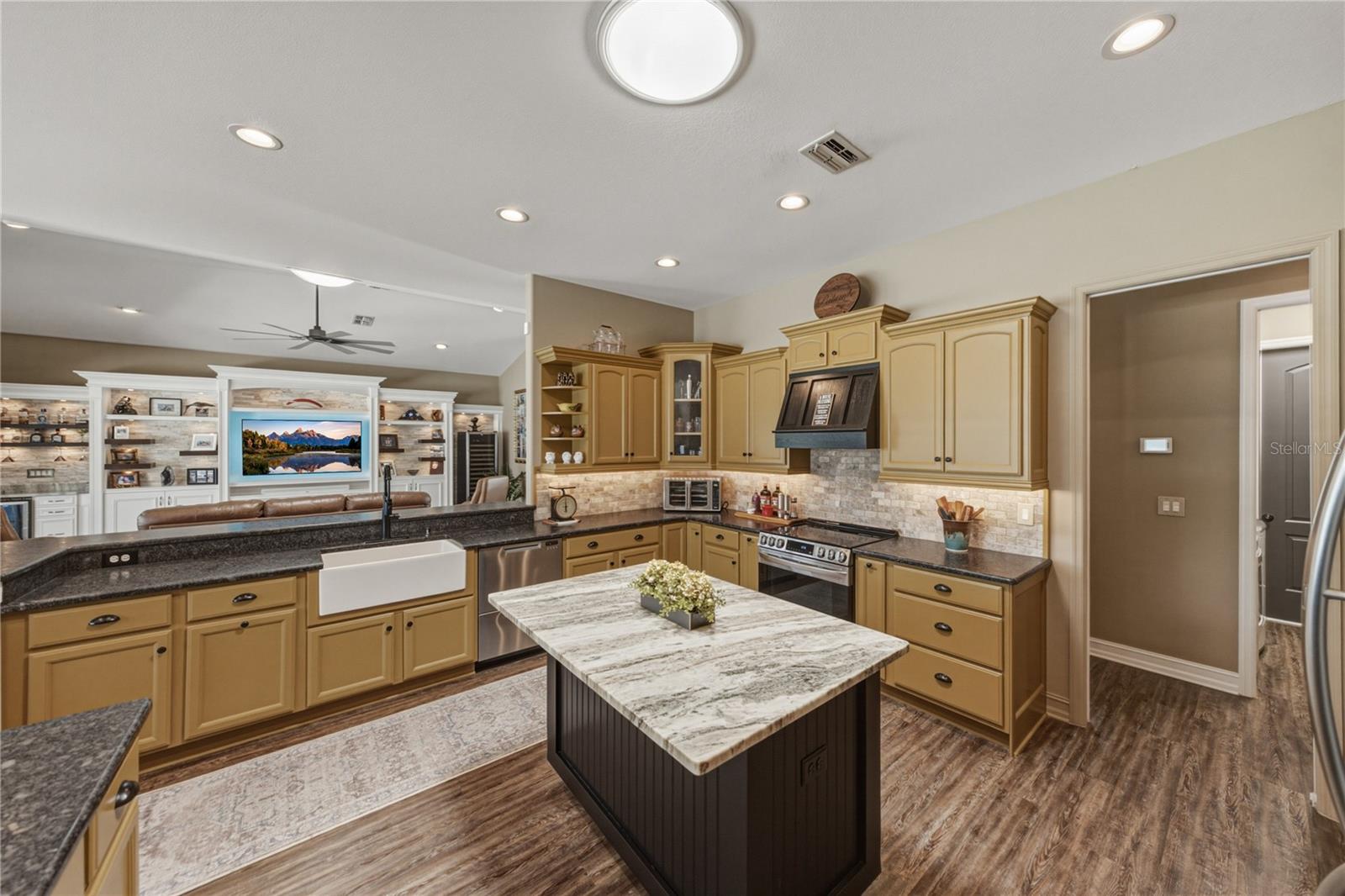 37405 Highridge Dr Property Photo 18