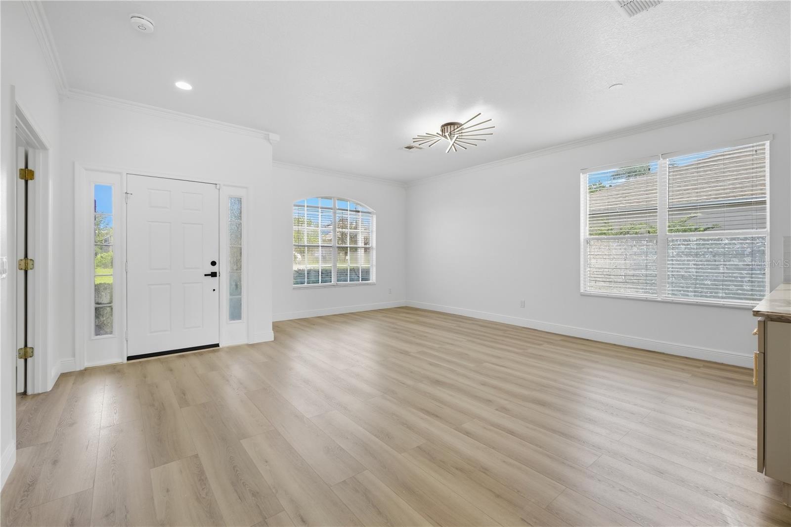 2157 Wintermere Pointe Dr Property Photo 4
