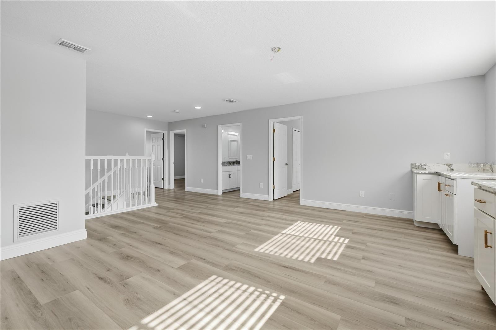 2157 Wintermere Pointe Dr Property Photo 27