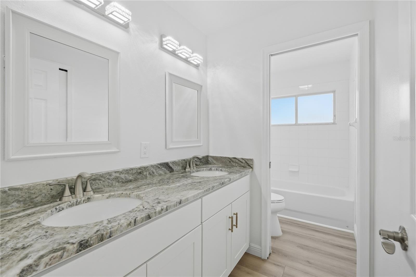 2157 Wintermere Pointe Dr Property Photo 32