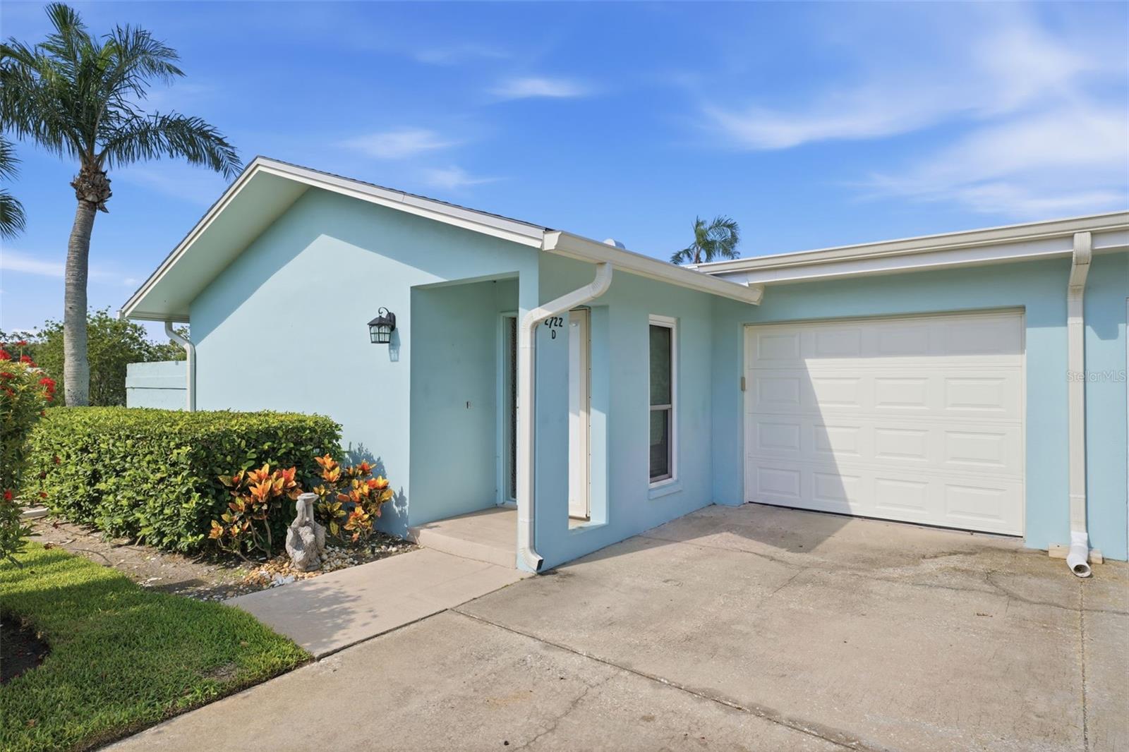 2722 Sherbrooke Ln #d Property Photo 1